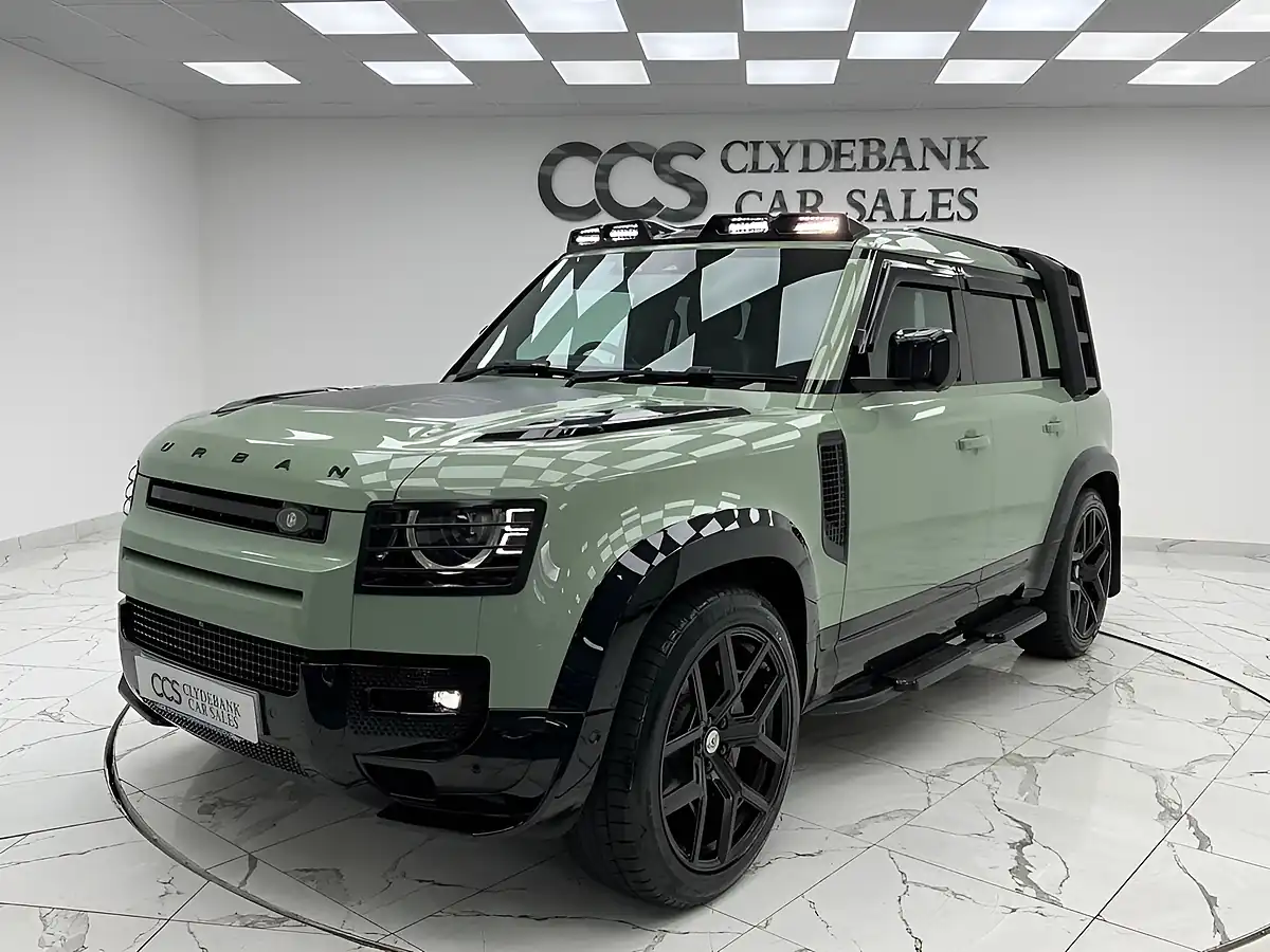 Used 2023 Land Rover Defender 75th Limited Edition Grasmere Green - Interior and Exterior details 8