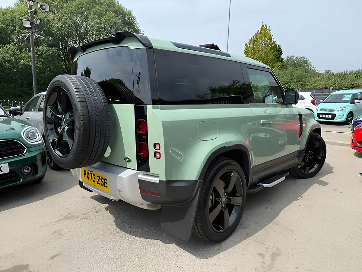 Used 2023 Land Rover Defender 75th Limited Edition Green - Interior and Exterior details 4