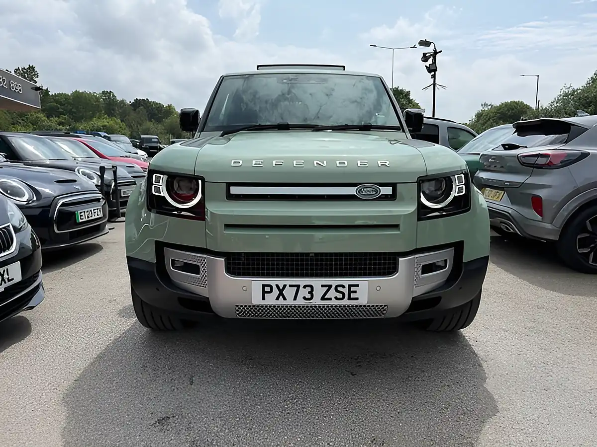 Used 2023 Land Rover Defender 75th Limited Edition Green - Interior and Exterior details 5