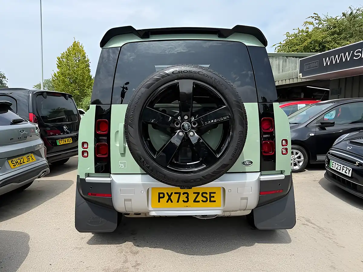 Used 2023 Land Rover Defender 75th Limited Edition Green - Interior and Exterior details 6