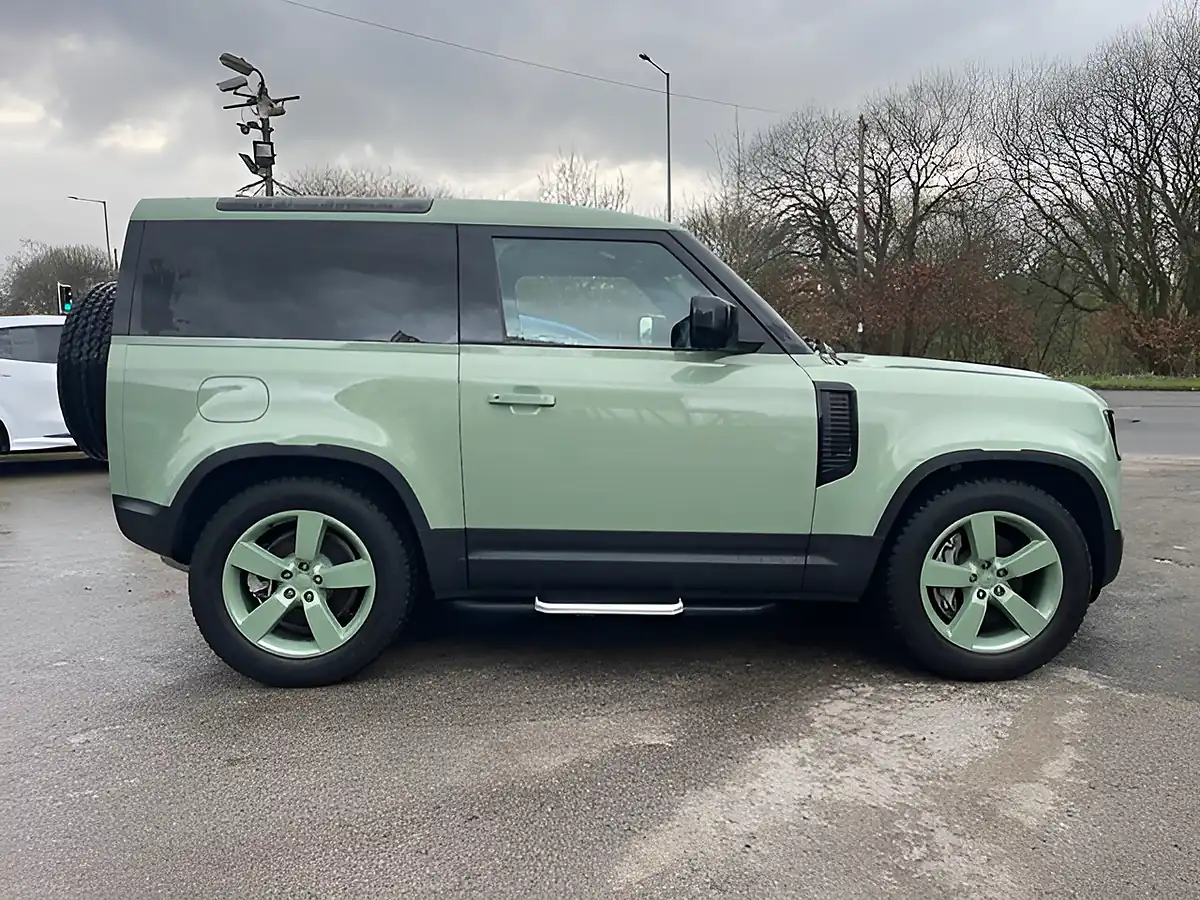 Used 2023 Land Rover Defender 75th Limited Edition Green - Interior and Exterior details 9