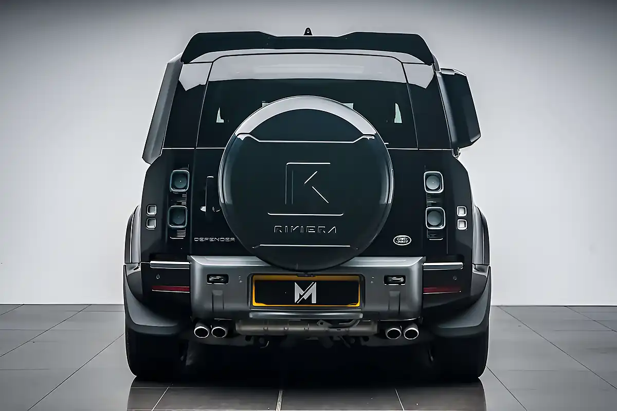 Used 2023 Land Rover Defender 90 Carpathian Edition Carpathian Grey - Interior and Exterior details 3