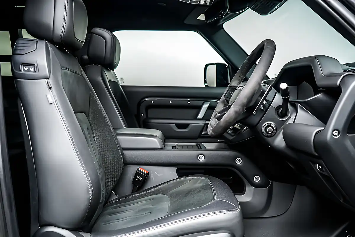 Used 2023 Land Rover Defender 90 Carpathian Edition Carpathian Grey - Interior and Exterior details 5