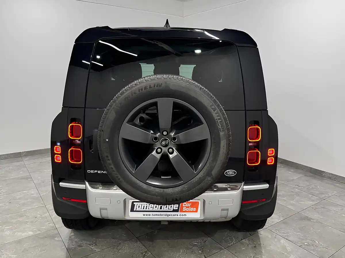 Used 2023 Land Rover Defender 90 Hard Top Black - Interior and Exterior details 7