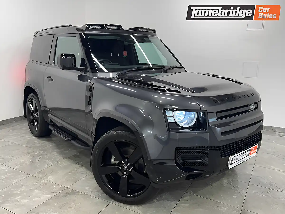 Used 2023 Land Rover Defender 90 Hard Top Swb Grey - Front View
