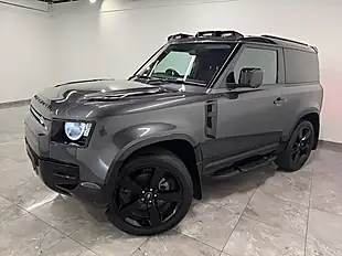 Used 2023 Land Rover Defender 90 Hard Top Swb Grey - Interior and Exterior details 4