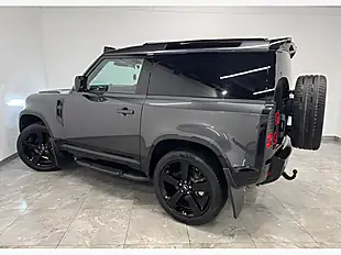 Used 2023 Land Rover Defender 90 Hard Top Swb Grey - Interior and Exterior details 6