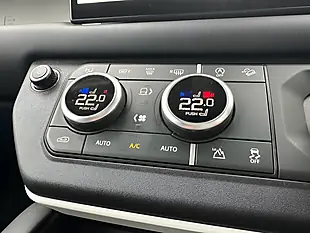 Used 2023 Land Rover Defender 90 Hse Pangea Green - Interior and Exterior details 16