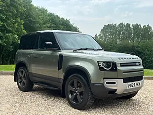 Used 2023 Land Rover Defender 90 Hse Pangea Green - Interior and Exterior details 20