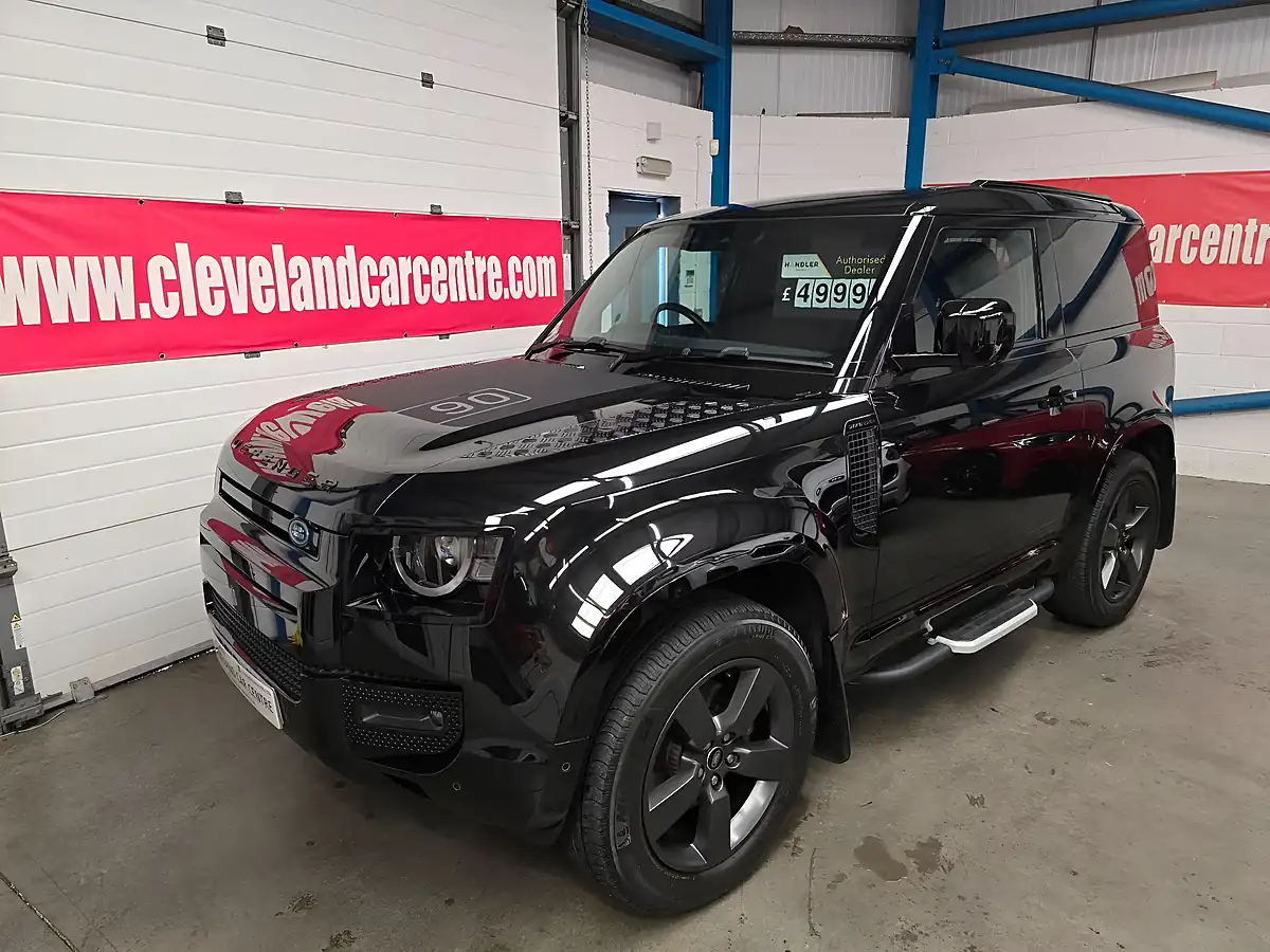 Used 2023 Land Rover Defender 90 X-Dynamic Hse Black - Interior and Exterior details 5