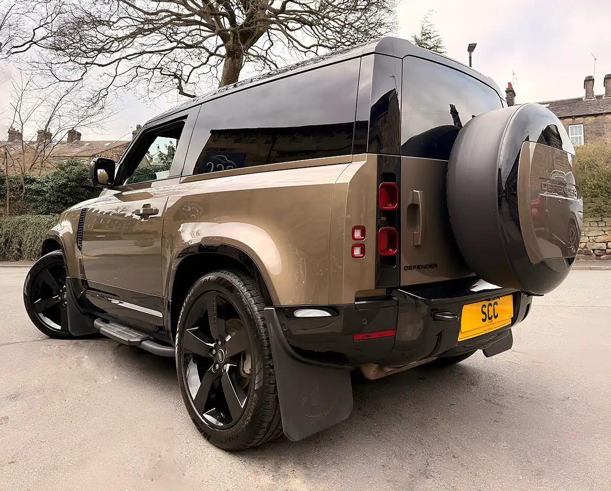 Used 2023 Land Rover Defender 90 X-Dynamic Hse Gondwana Stone - Interior and Exterior details 8