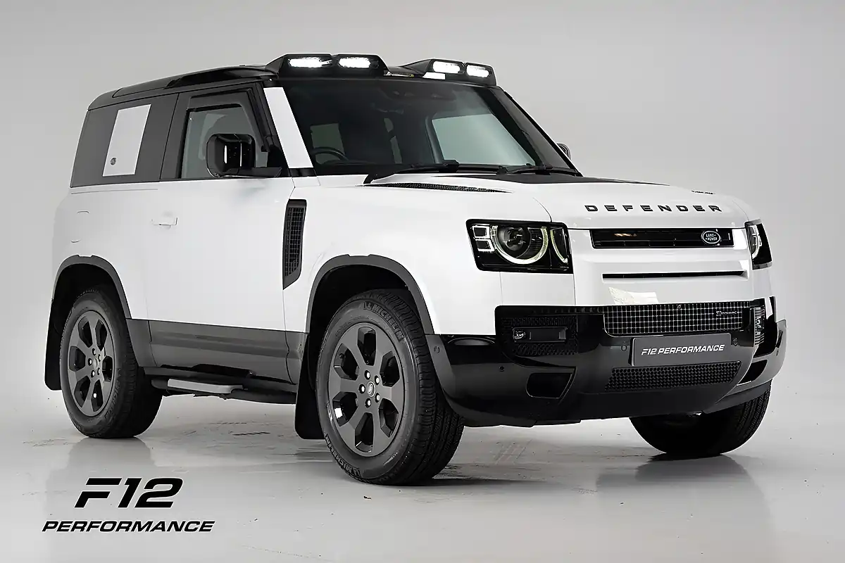 Used 2023 Land Rover Defender 90 X-Dynamic Se White - Front View