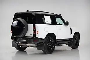 Used 2023 Land Rover Defender 90 X-Dynamic Se White - Interior and Exterior details 7