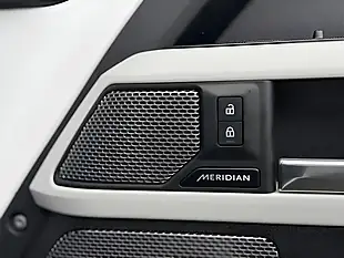 Used 2023 Land Rover Defender Hse White - Interior and Exterior details 12