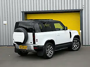 Used 2023 Land Rover Defender Hse White - Interior and Exterior details 15