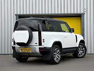Used 2023 Land Rover Defender Hse White - Interior and Exterior details 7