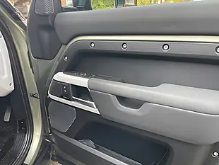 Used 2023 Land Rover Defender Se Green - Interior and Exterior details 10
