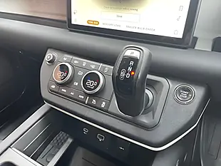Used 2023 Land Rover Defender Se Green - Interior and Exterior details 18
