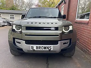 Used 2023 Land Rover Defender Se Green - Interior and Exterior details 7