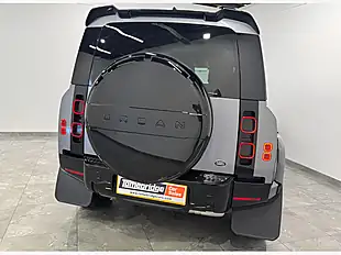 Used 2023 Land Rover Defender Se Hard Top Grey - Interior and Exterior details 10