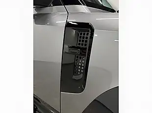 Used 2023 Land Rover Defender Se Hard Top Grey - Interior and Exterior details 5