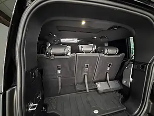Used 2023 Land Rover Defender X-Dynamic Hse 130 Black - Interior and Exterior details 10