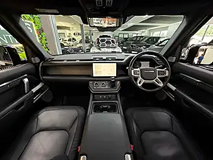 Used 2023 Land Rover Defender X-Dynamic Hse 130 Black - Interior and Exterior details 14