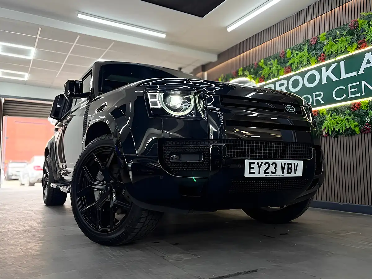 Used 2023 Land Rover Defender X-Dynamic Hse 130 Black - Interior and Exterior details 4