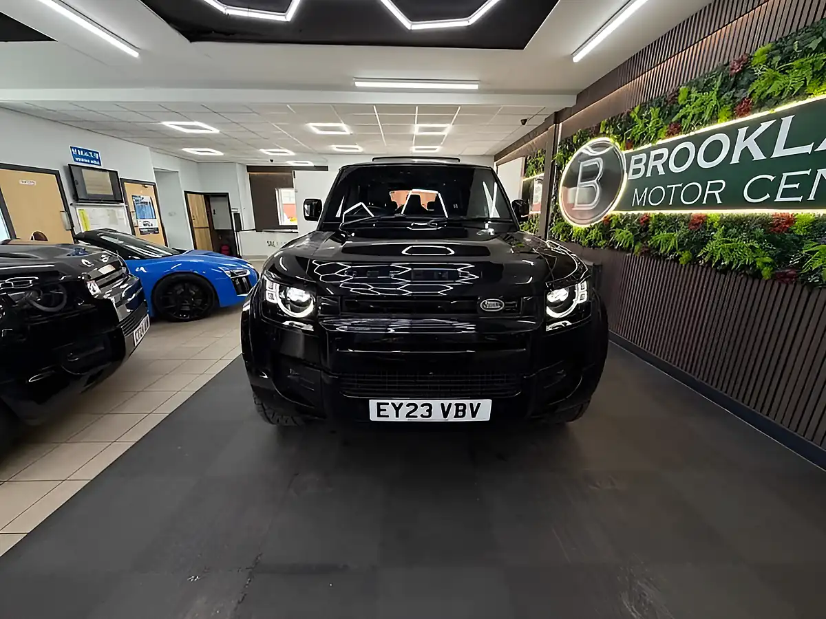 Used 2023 Land Rover Defender X-Dynamic Hse 130 Black - Interior and Exterior details 7