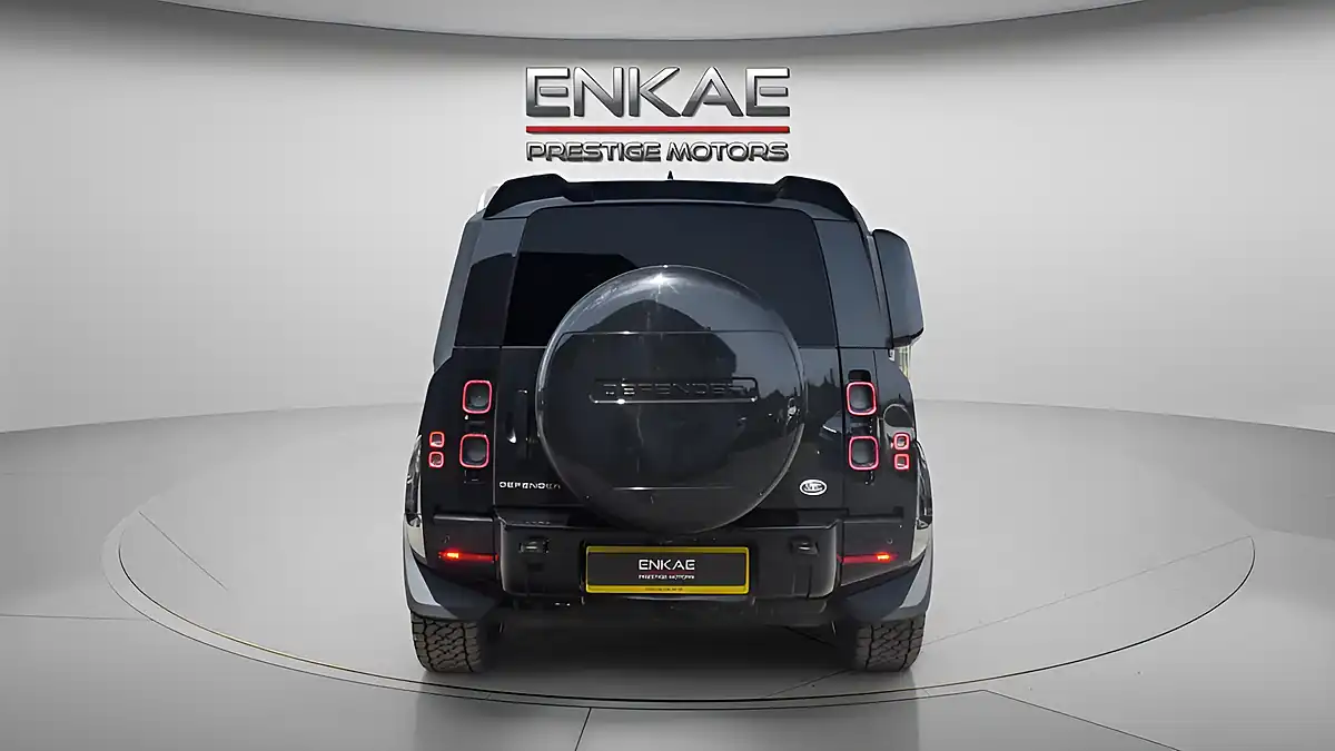 Used 2023 Land Rover Defender X-Dynamic Se Black - Interior and Exterior details 5