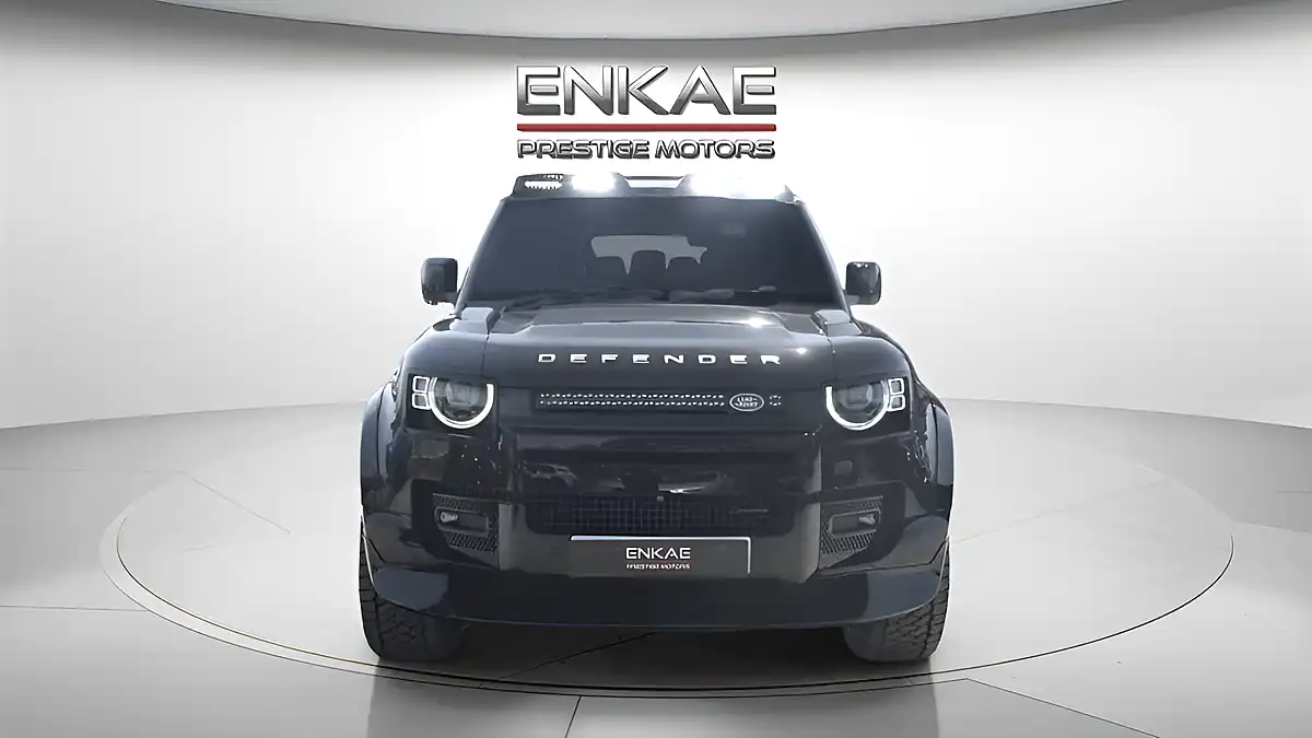 Used 2023 Land Rover Defender X-Dynamic Se Black - Interior and Exterior details 8