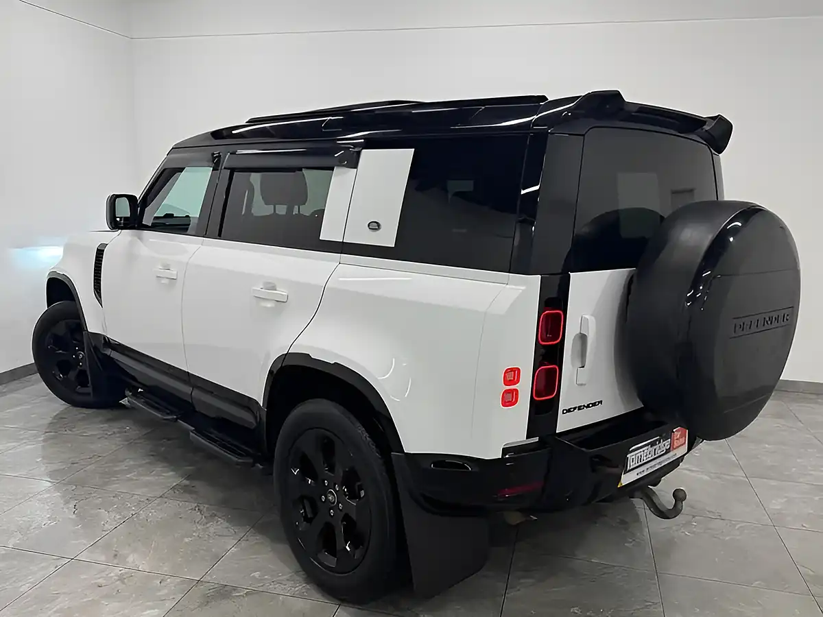 Used 2023 Land Rover Defender X-Dynamic Se White - Interior and Exterior details 5