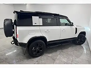 Used 2023 Land Rover Defender X-Dynamic Se White - Interior and Exterior details 8