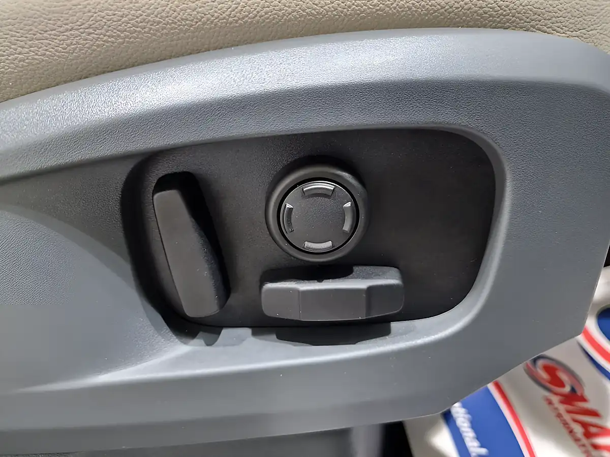 Used 2023 Land Rover Defender Xs Edition Black - Interior and Exterior details 11
