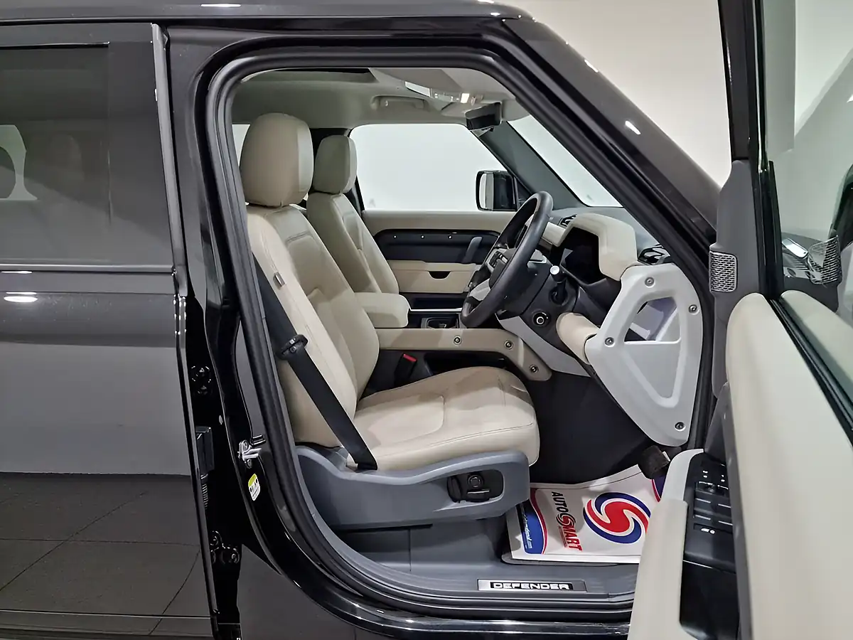 Used 2023 Land Rover Defender Xs Edition Black - Interior and Exterior details 9