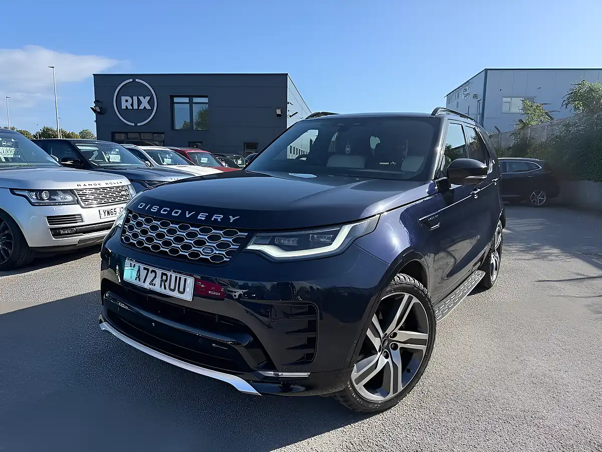 Used 2023 Land Rover Discovery 5 Metropolitan Edition Portofino Blue - Front View