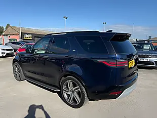 Used 2023 Land Rover Discovery 5 Metropolitan Edition Portofino Blue - Interior and Exterior details 4