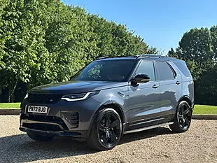 Used 2023 Land Rover Discovery Dynamic Hse Varesine Blue - Interior and Exterior details 2