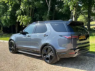 Used 2023 Land Rover Discovery Dynamic Hse Varesine Blue - Interior and Exterior details 9
