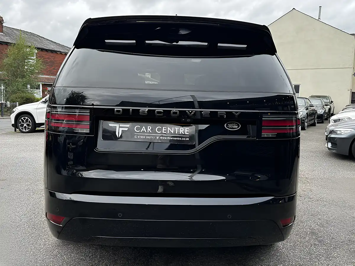 Used 2023 Land Rover Discovery R-Dynamic Hse Black - Interior and Exterior details 8