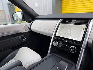Used 2023 Land Rover Discovery R-Dynamic Se Grey - Interior and Exterior details 18