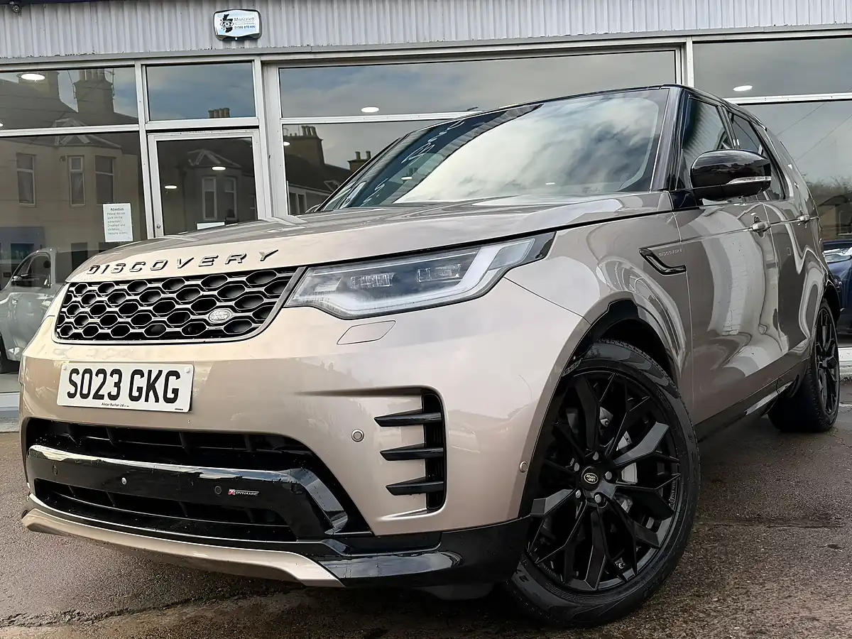 Used 2023 Land Rover Discovery R-Dynamic Se Lantau Bronze - Front View