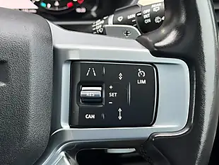 Used 2023 Land Rover Discovery R-Dynamic Se Lantau Bronze - Interior and Exterior details 18