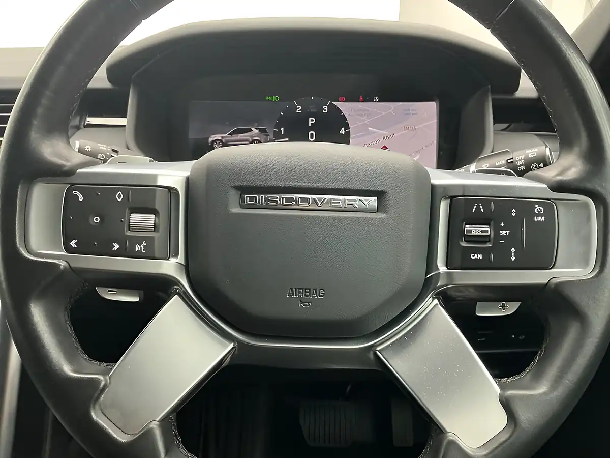 Used 2023 Land Rover Discovery Se Silver - Interior and Exterior details 11