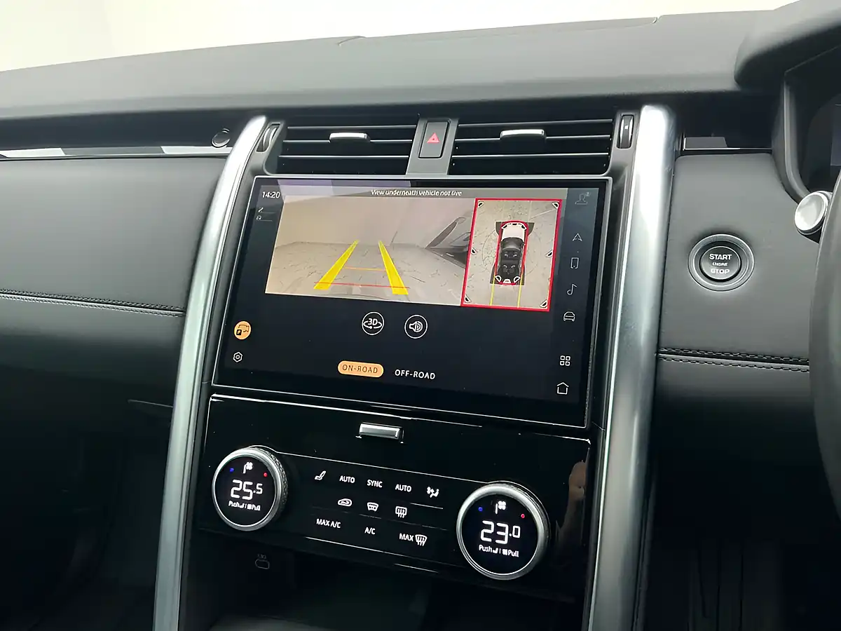 Used 2023 Land Rover Discovery Se Silver - Interior and Exterior details 12