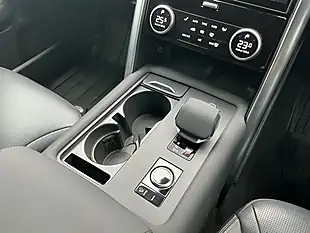 Used 2023 Land Rover Discovery Se Silver - Interior and Exterior details 16