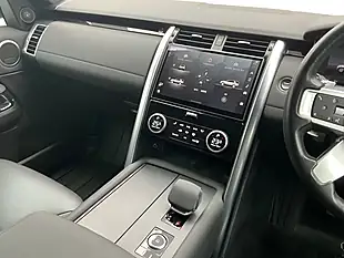 Used 2023 Land Rover Discovery Se Silver - Interior and Exterior details 17