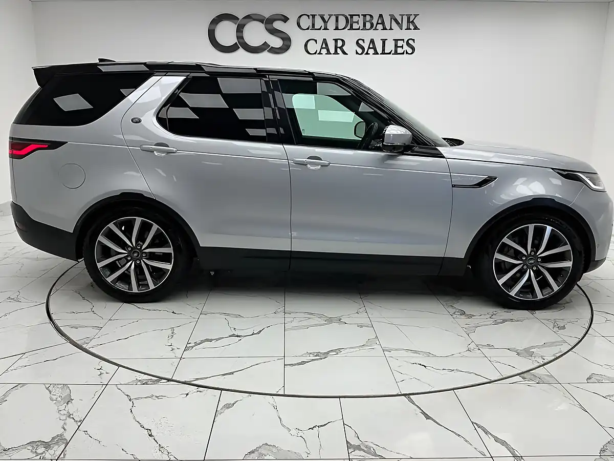 Used 2023 Land Rover Discovery Se Silver - Interior and Exterior details 2