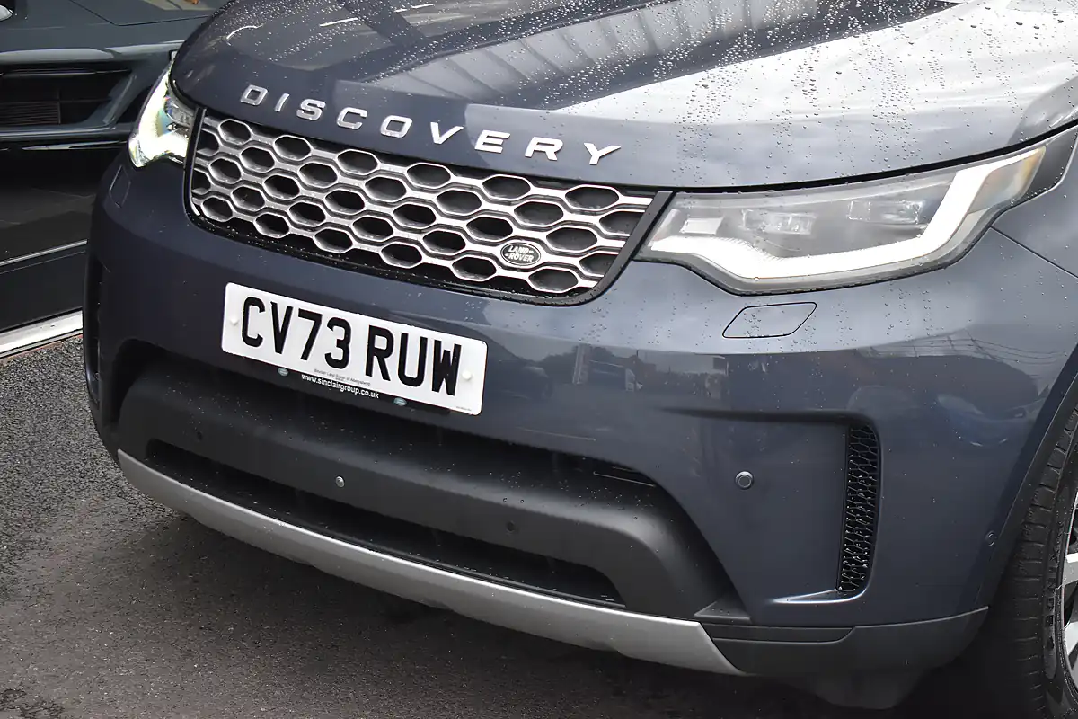 Used 2023 Land Rover Discovery Se Varesine Blue - Interior and Exterior details 11