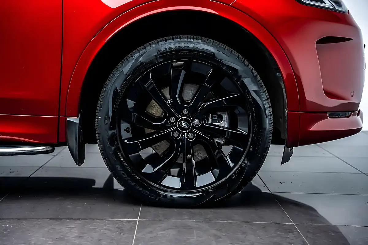 Used 2023 Land Rover Discovery Sport R-Dynamic Hse Red - Interior and Exterior details 16